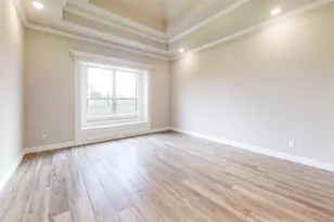 2025 Clive Dr, Granbury, TX 76048 - Photo 12