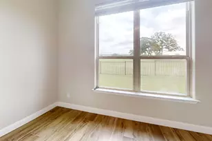 2025 Clive Dr, Granbury, TX 76048 - Photo 20