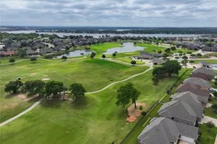2025 Clive Dr, Granbury, TX 76048 - Photo 26