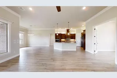 2025 Clive Drive, Granbury, TX 76048 - Photo 4