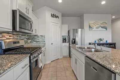 16313 Milwaukee Street, Justin, TX 76247 - Photo 10