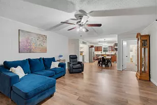 5729 Wedgmont Cir N, Fort Worth, TX 76133 - Photo 8