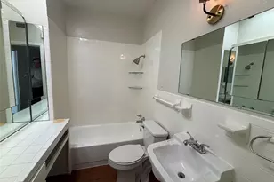 600 Monticello Dr, Fort Worth, TX 76107 - Photo 12