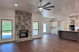 5025 Glenoaks Ct, Weatherford, TX 76088 - Photo 10