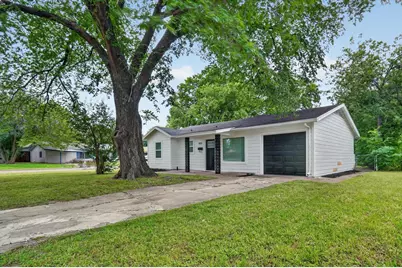 920 Tierra Drive, Mesquite, TX 75149 - Photo 1