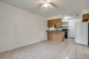 1009 W 4th St, Keene, TX 76059 - Photo 4