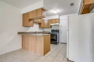 1009 W 4th St, Keene, TX 76059 - Photo 8