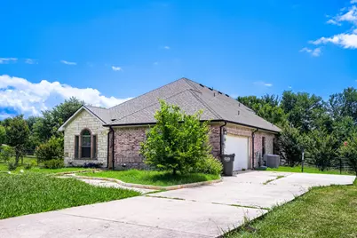 131 Avalon Drive, Princeton, TX 75407 - Photo 2