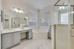 214 Jennifer Ln, Arlington, TX 76002 - Photo 14