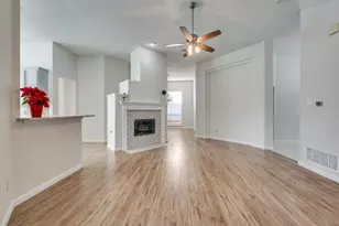 214 Jennifer Ln, Arlington, TX 76002 - Photo 4