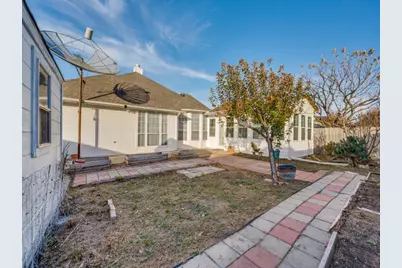 214 Jennifer Lane, Arlington, TX 76002 - Photo 24