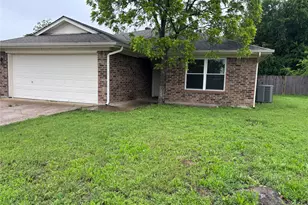 619 Allencrest Dr, White Settlement, TX 76108 - Photo 14