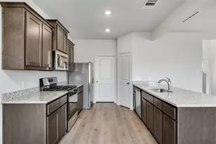 937 Cawthorne Trl, Fort Worth, TX 76108 - Photo 2