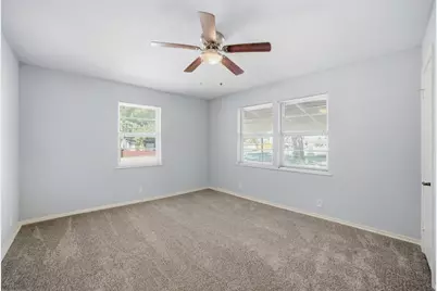 2926 N Prairie Creek Road, Dallas, TX 75227 - Photo 14