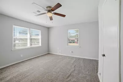 2926 N Prairie Creek Road, Dallas, TX 75227 - Photo 16