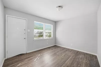 2926 N Prairie Creek Road, Dallas, TX 75227 - Photo 12