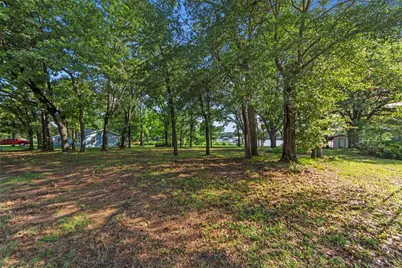 1805 Beavers Point, Bonham, TX 75418 - Photo 26