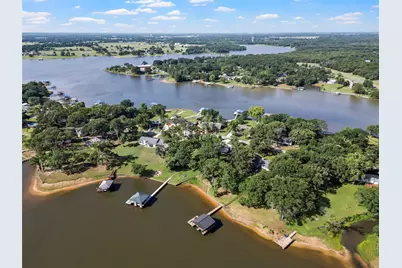 1805 Beavers Point, Bonham, TX 75418 - Photo 16