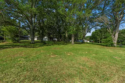 1805 Beavers Point, Bonham, TX 75418 - Photo 28