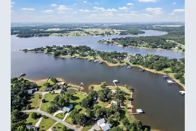 1805 Beavers Point, Bonham, TX 75418 - Photo 20