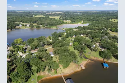 1805 Beavers Point, Bonham, TX 75418 - Photo 12