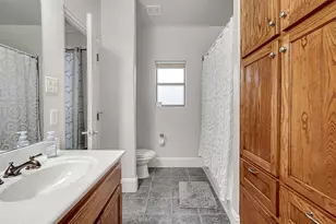 3001 Sunray Valley Ct, Arlington, TX 76012 - Photo 30