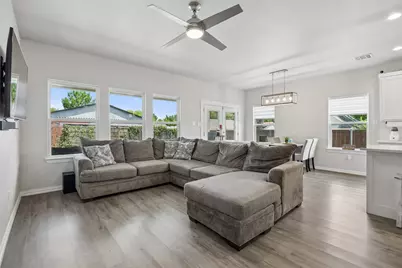 4945 Ramey Avenue, Fort Worth, TX 76105 - Photo 2
