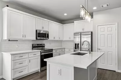 4945 Ramey Avenue, Fort Worth, TX 76105 - Photo 8