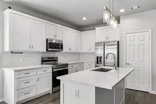 4945 Ramey Ave, Fort Worth, TX 76105 - Photo 4