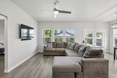 4945 Ramey Avenue, Fort Worth, TX 76105 - Photo 4