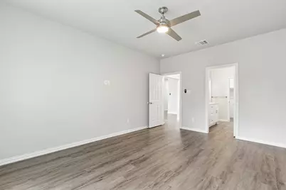 4945 Ramey Avenue, Fort Worth, TX 76105 - Photo 12