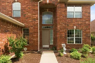 9601 Grandview Dr, Denton, TX 76207 - Photo 2