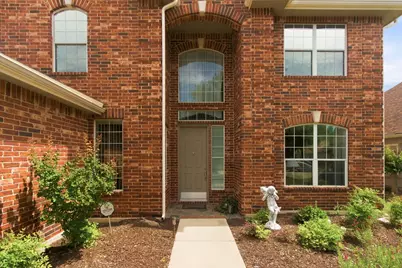 9601 Grandview Drive, Denton, TX 76207 - Photo 2
