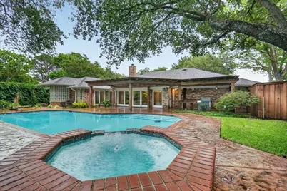 2101 Brentgate Drive, Arlington, TX 76017 - Photo 4