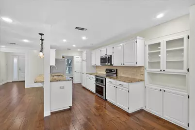 2101 Brentgate Drive, Arlington, TX 76017 - Photo 14