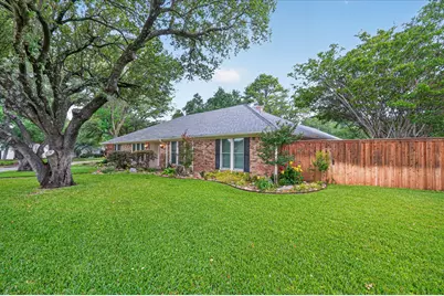 2101 Brentgate Drive, Arlington, TX 76017 - Photo 2