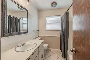 733 Bluebonnet Dr, Hurst, TX 76053 - Photo 28