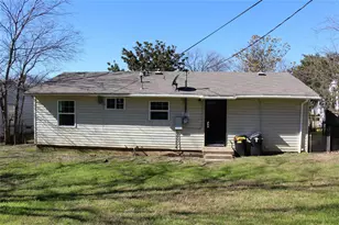 12028 Hoblitzelle Dr, Dallas, TX 75243 - Photo 10