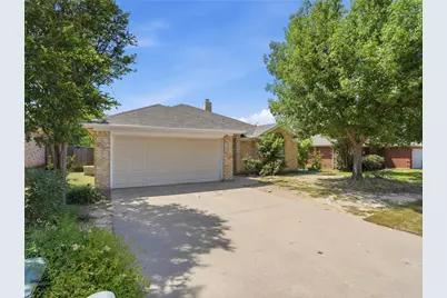 104 Adams Drive, Crowley, TX 76036 - Photo 18