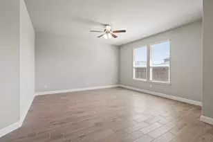 225 Roundstone Rd, Fort Worth, TX 76052 - Photo 18