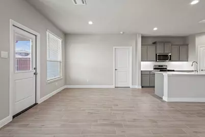 225 Roundstone Road, Fort Worth, TX 76052 - Photo 6