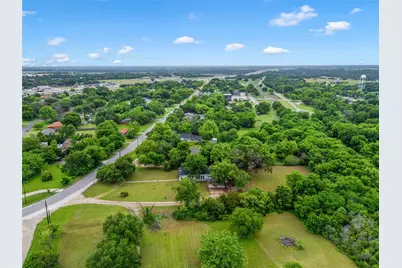 402 N Bordon Street, Lorena, TX 76655 - Photo 34