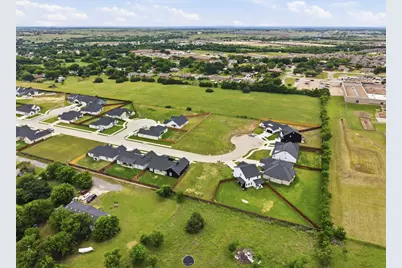 572 Highview Court, Godley, TX 76044 - Photo 10