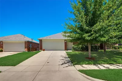 1210 Augustin Drive, Princeton, TX 75407 - Photo 2