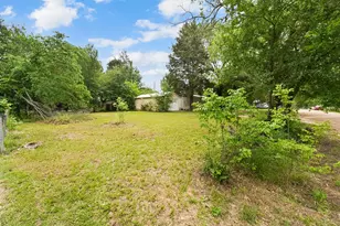 136 Erie St, Mabank, TX 75156 - Photo 12