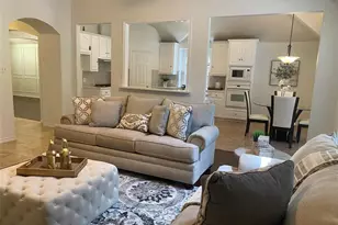 9421 Vista, Irving, TX 75063 - Photo 6