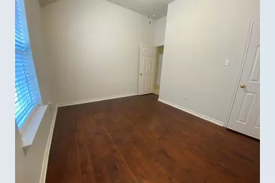 9421 Vista, Irving, TX 75063 - Photo 34