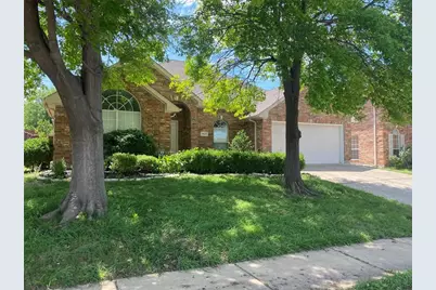 9421 Vista, Irving, TX 75063 - Photo 1