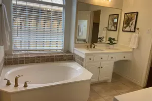 9421 Vista, Irving, TX 75063 - Photo 26