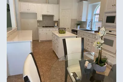9421 Vista, Irving, TX 75063 - Photo 16